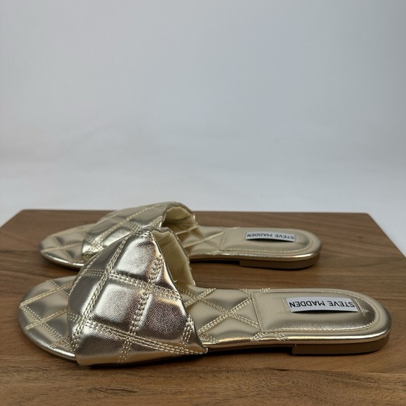 New NWOB Womens Steve Madden Perrie Quilted Slide Sandal Sandals Size 10 M - Picture 4 of 7